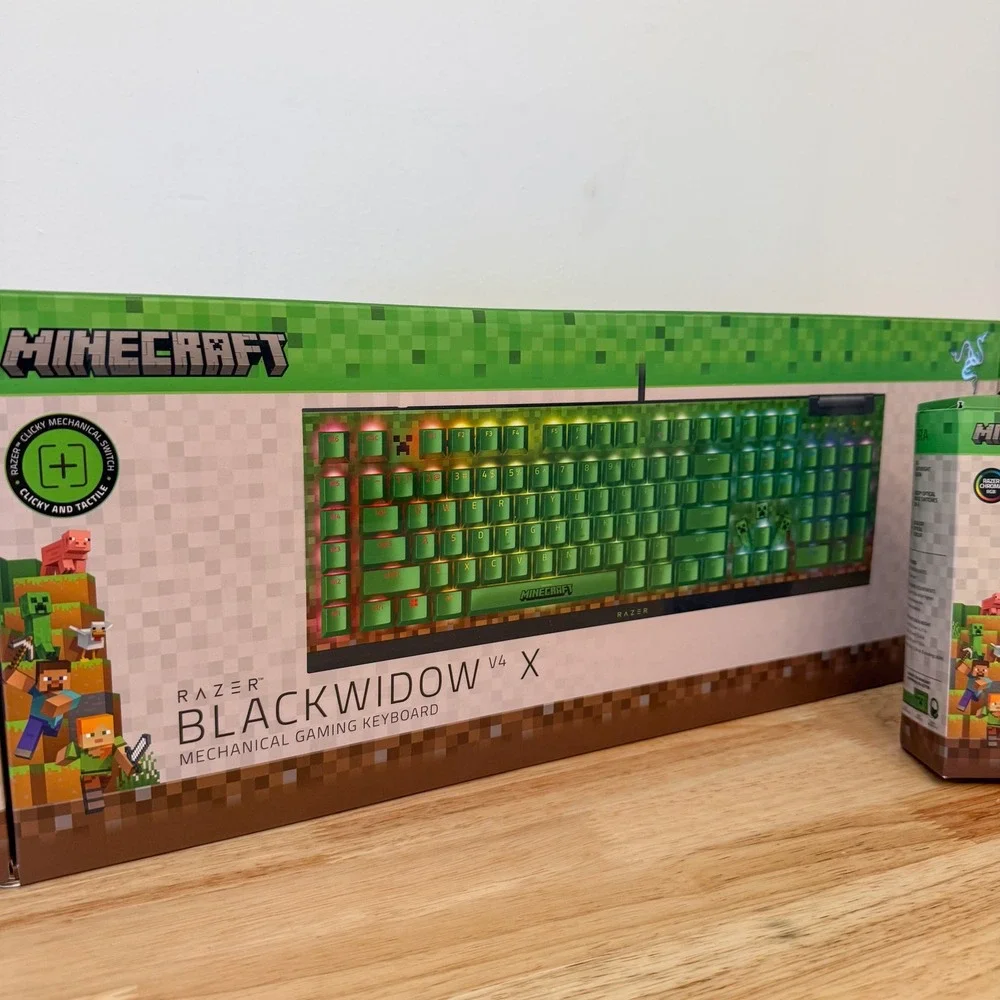 Razer Minecraft Blackwidow V4 X Keyboard & Cobra Gaming Mouse | New - Sealed